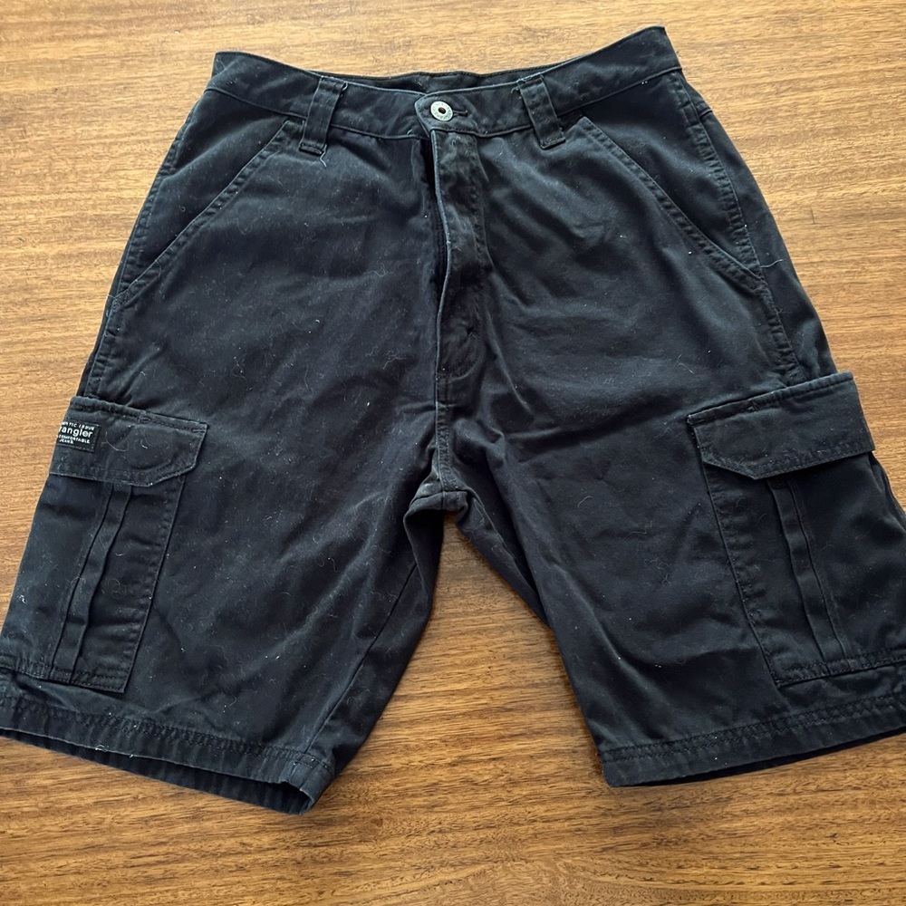 Young men’s black Wrangler shorts - 16